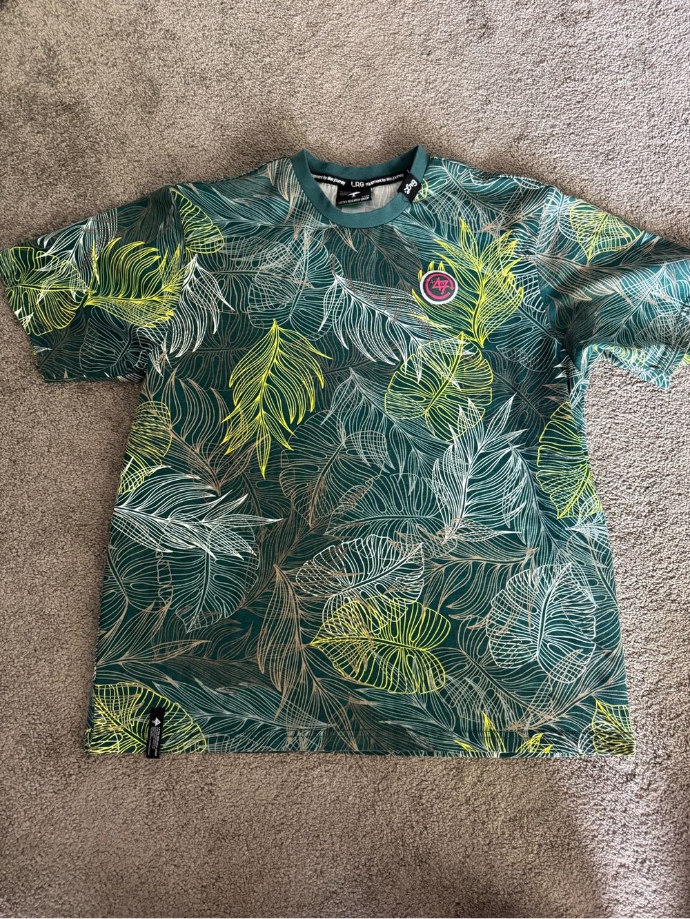 Men's Green Tropical Leaf Short Sleeve Tee